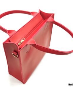 Alternative view of Qube - Red